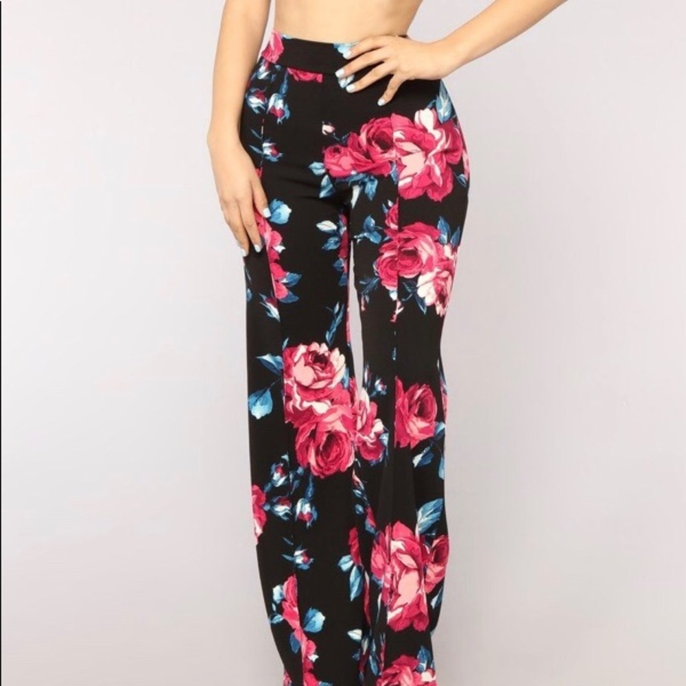 Vivian High waist pants by Fashion nova